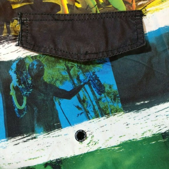 maui and sons Short 36'' - Picture 4 of 10